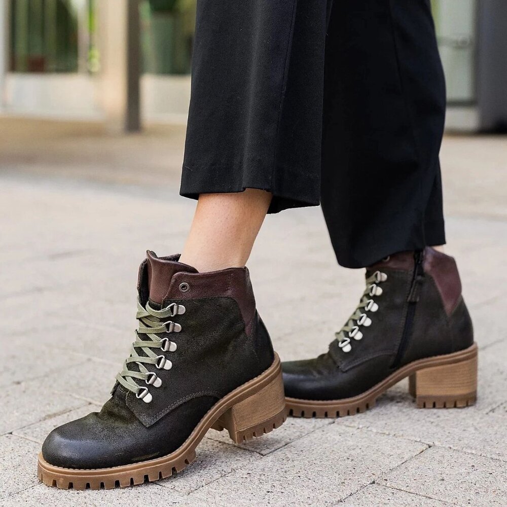 Miz Mooz Olive Black & Brown Lace-Up chunky heel Boots